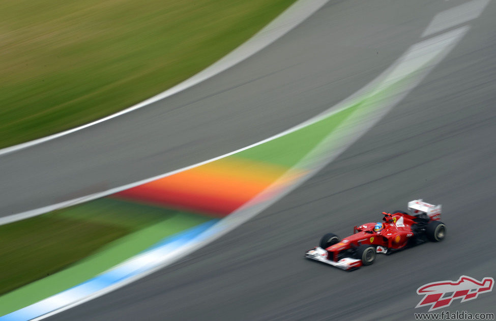 Fernando Alonso camino de la victoria en el GP de Alemania 2012
