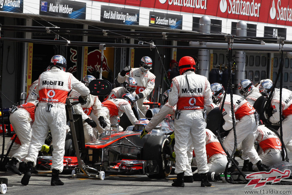 McLaren logró el 'pit stop' más rápido de la historia de la F1