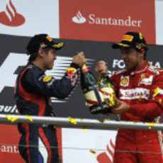 ¿Quieres champagne, Seb?