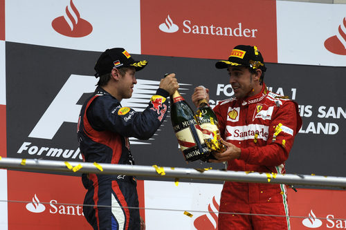 ¿Quieres champagne, Seb?