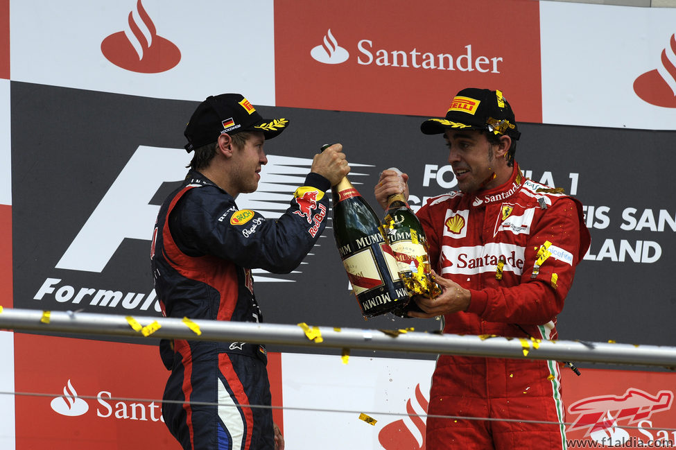 ¿Quieres champagne, Seb?