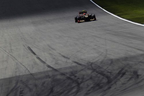 Romain Grosjean rodando en solitario en el circuito de Hockenheim