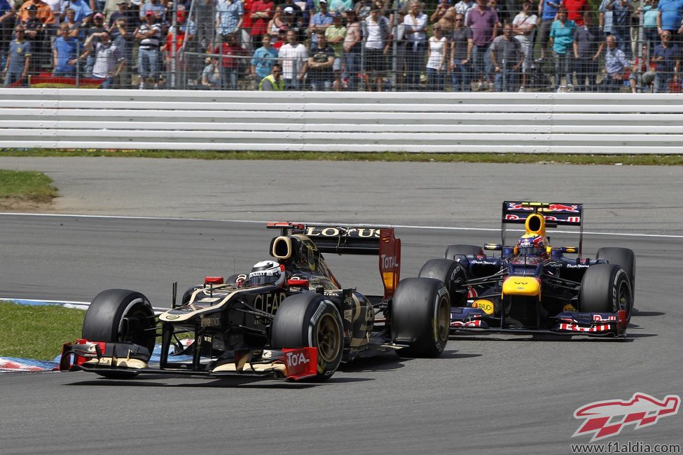 Kimi Räikkönen, por delante de Mark Webber en Hockenheim