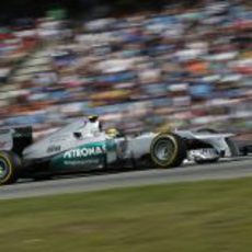 Nico Rosberg completó el primer 'stint' en Alemania con blandos