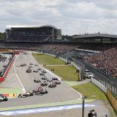 El pelotón en la salida del Gran Premio de Alemania