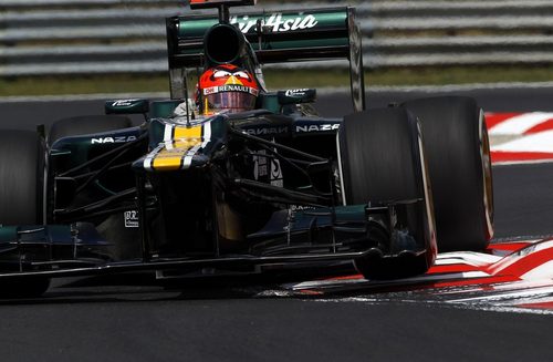 Heikki Kovalainen toma una curva en los libres de Hungría