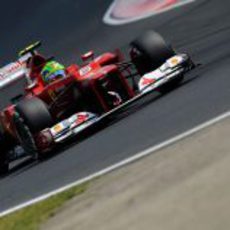 Felipe Massa rueda con el F2012 en la clasificación de Hungría