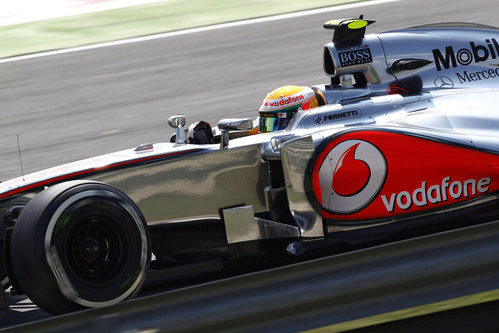 Lewis Hamilton caminó con paso firme hacia la pole en Hungría