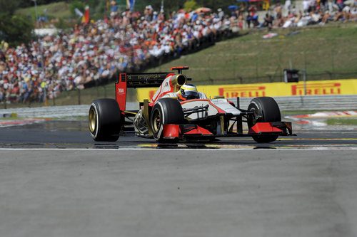 Pedro de la Rosa a los mandos del F112 durante el GP de Hungría 2012