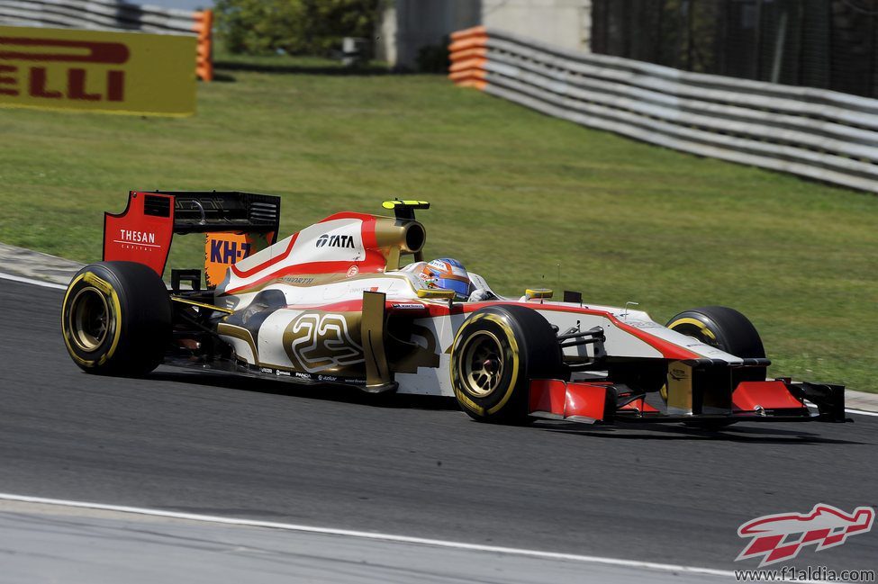 Narain Karthikeyan afronta otro giro en el GP de Hungria 2012