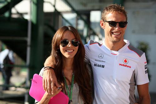 Jessica Michibata y Jenson Button en el GP de Hungría 2012