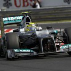 Nico Rosberg trata de mejorar el rendimiento de su W03