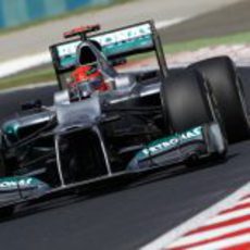 Michael Schumacher exprime el W03 en los Libres 3 de Hungría