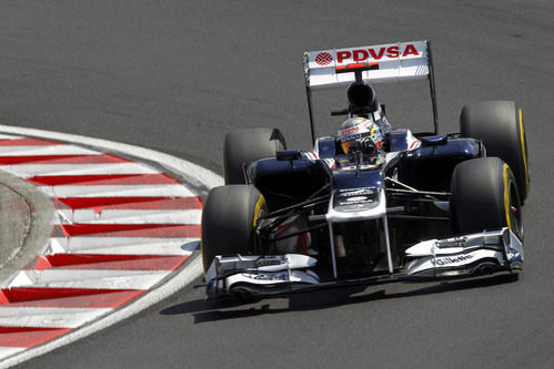 Pastor Maldonado rueda con los blandos en el circuito húngaro