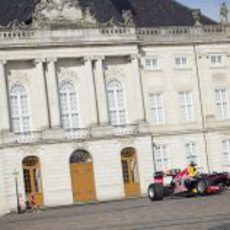 David Coulthard a la puerta del Palacio de Christian IX