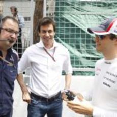 Tom McCullogh, Toto Wolff y Bruno Senna