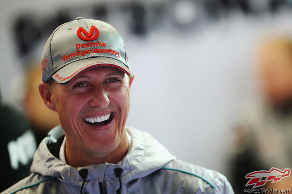 Michael Schumacher feliz durante los libres de Bélgica