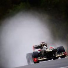 Kimi Räikkönen rueda en los libres del GP de Bélgica 2012