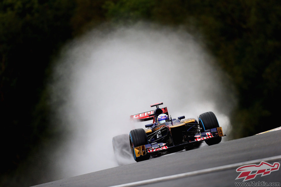 Daniel Ricciardo en los libres del GP de Bélgica 2012