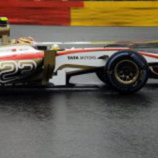 Dani Clos rueda por quinta vez en 2012 con el F112