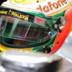 Lewis Hamilton se prepara para salir al asfalto de Spa