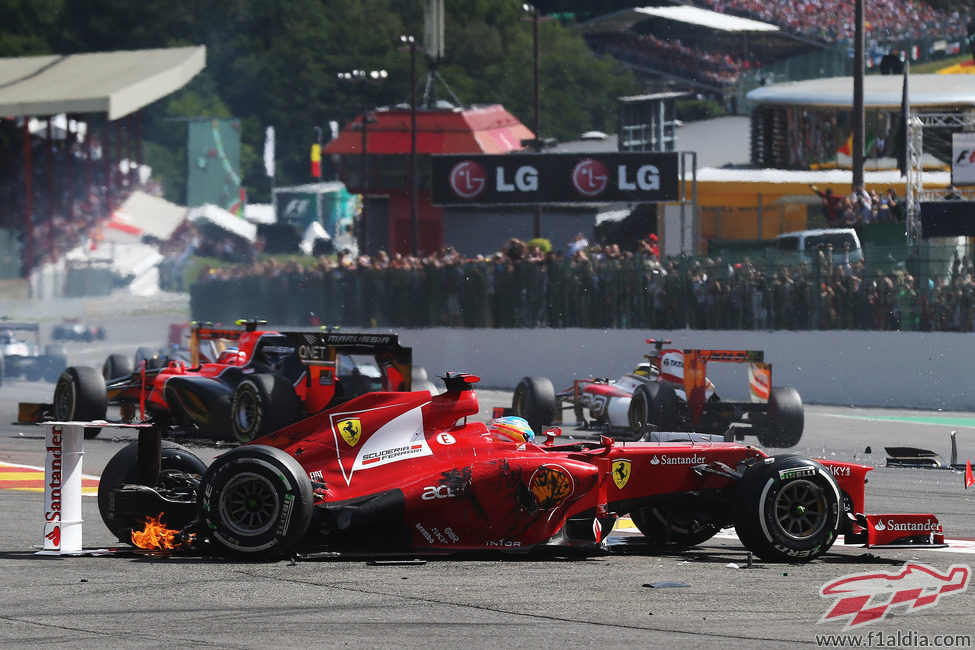 El coche destrozado de Fernando Alonso en Spa 2012