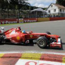 Fernando Alonso rueda en los terceros entrenamientos en Spa