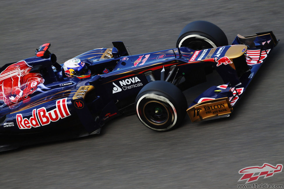 Daniel Ricciardo metió su STR7 en la Q2 en Bélgica