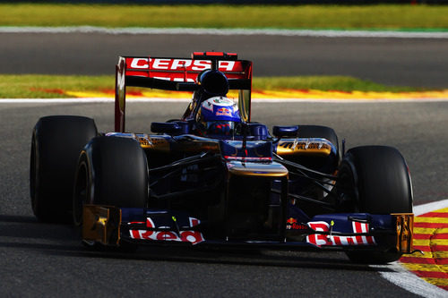 Daniel Ricciardo pilota el STR7 en los Libres 3 del GP de Bélgica 2012