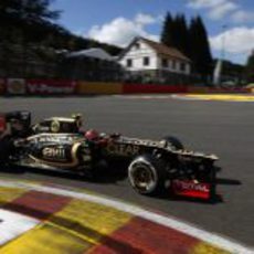 Romain Grosjean completa la vuelta de formación en Spa