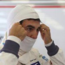 Sergio Pérez se concentra para la carrera
