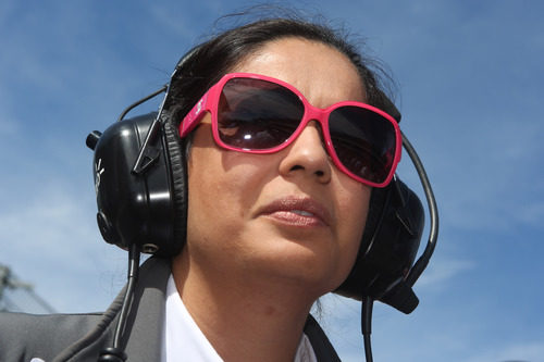 Monisha Kaltenborn con sus peculiares gafas de sol en Spa