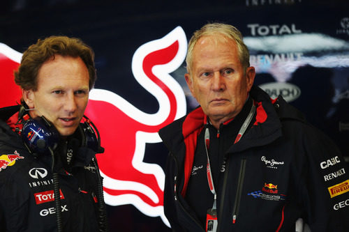 Christian Horner y Helmut Marko en el box de Red Bull