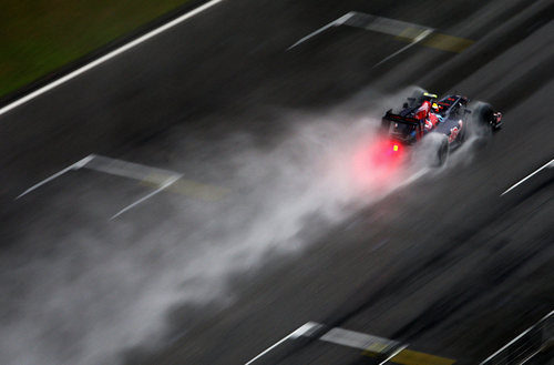 Buemi cruza la linea de meta