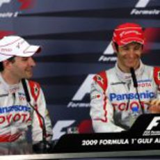 Glock y Trulli en la conferencia de prensa