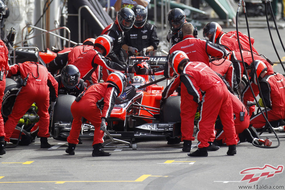 Pit stop para Timo Glock