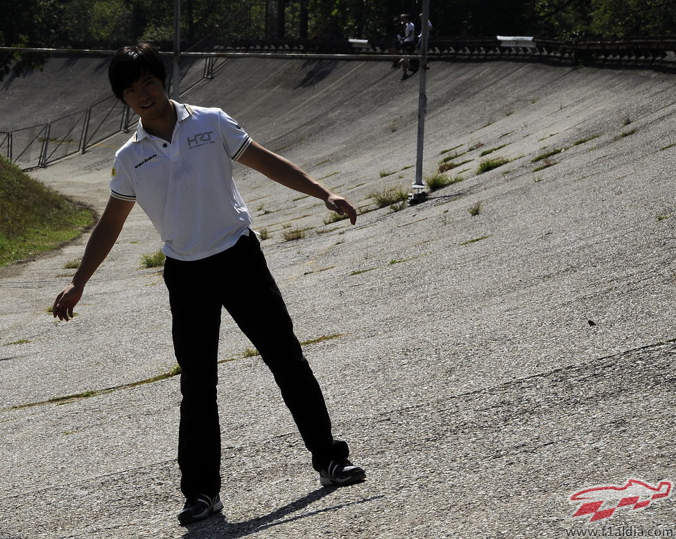 Ma Qing Hua en el antiguo óvalo de Monza