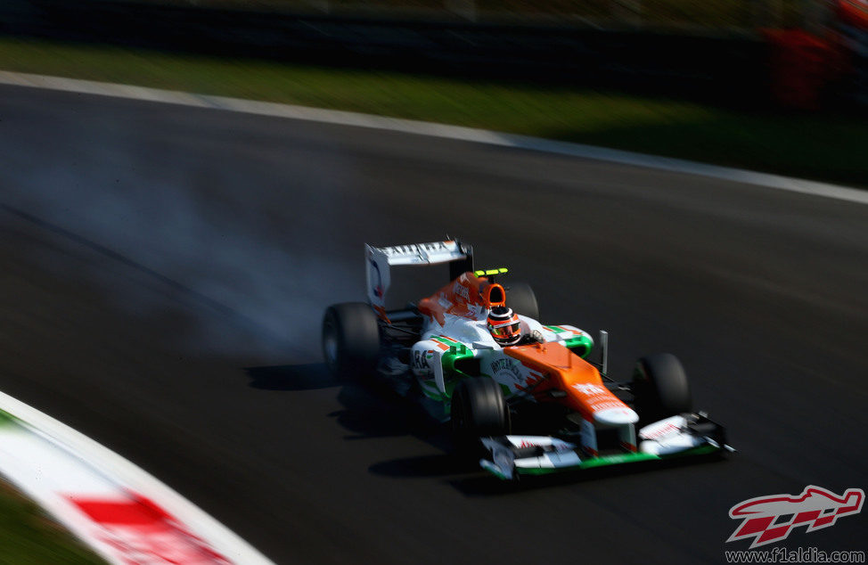 Nico Hülkenberg se pasa de frenada en los libres de Monza