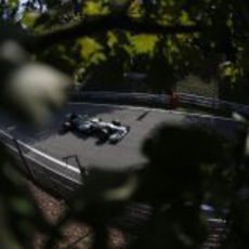 Nico Rosberg a bordo de su Mercedes en las rectas de Monza