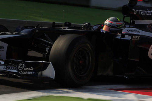 Pastor Maldonado atraviesa una chicane