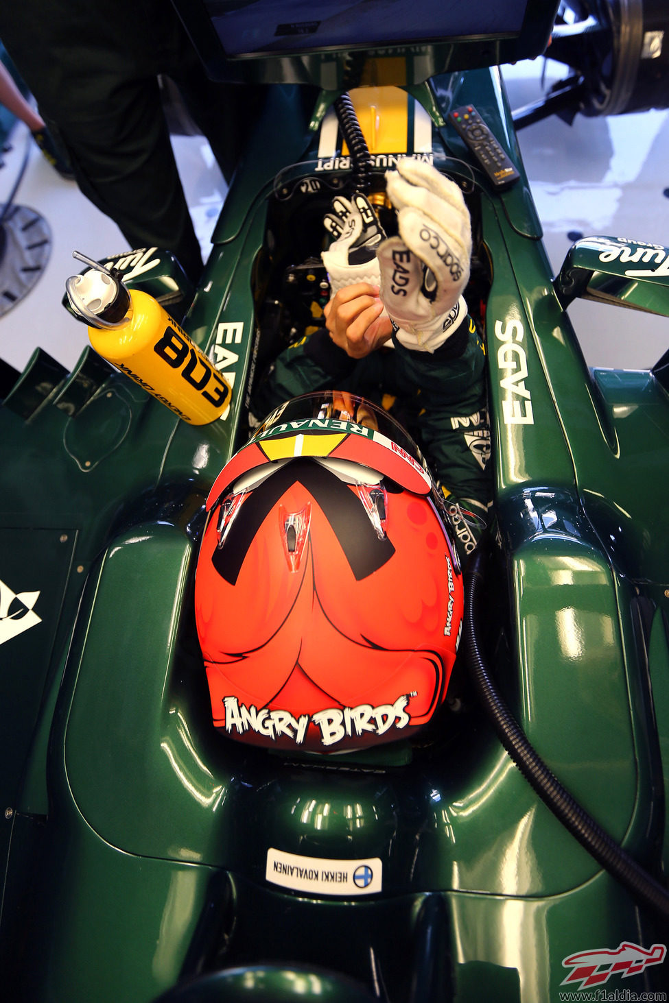 Heikki Kovalainen espera para salir a pista