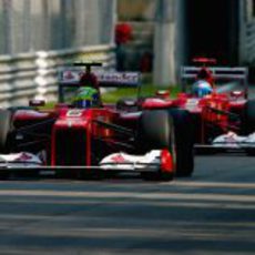 Massa y Alonso corriendo juntos en la clasificación de Monza 2012