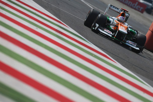 Paul di Resta busca un buen tiempo en Monza 2012