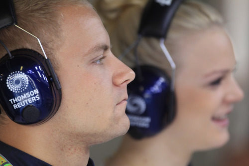 Emilia Pikkarainen, la novia de Valtteri Bottas, junto a su chico