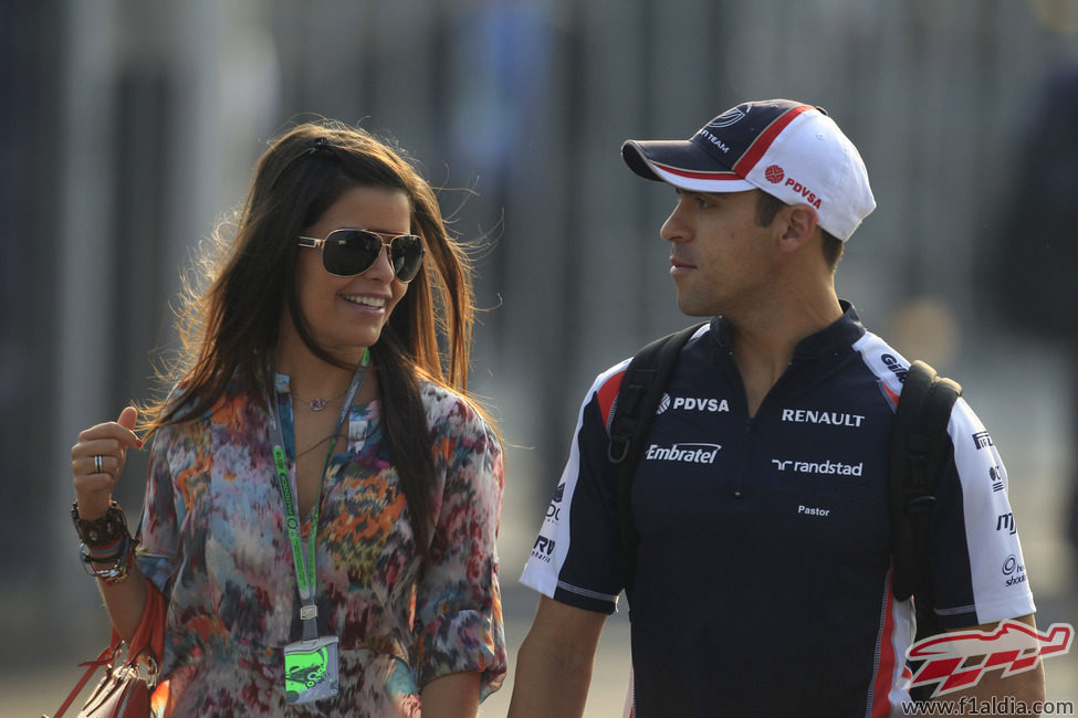 Pastor Maldonado y su pareja