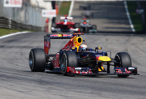 Sebastian Vettel lucha por conseguir buen ritmo en Italia