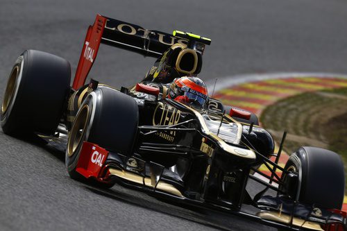 Romain Grosjean y su Lotus E20 sobre el asfalto belga de Spa-Francorchamps