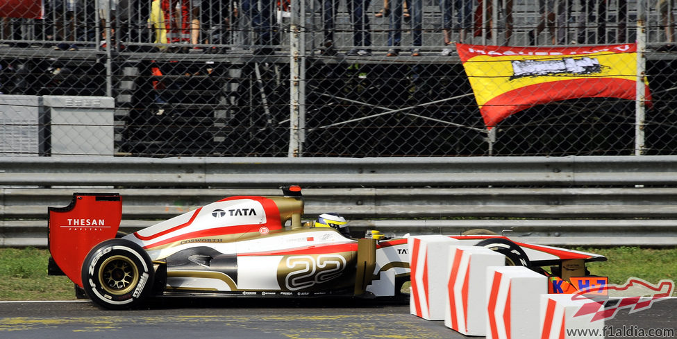 Pedro de la Rosa se salió en la segunda curva del circuito italiano