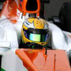 Casco de Luiz Razia para los tests de rookies