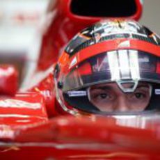 Jules Bianchi en el cockpit del F2012